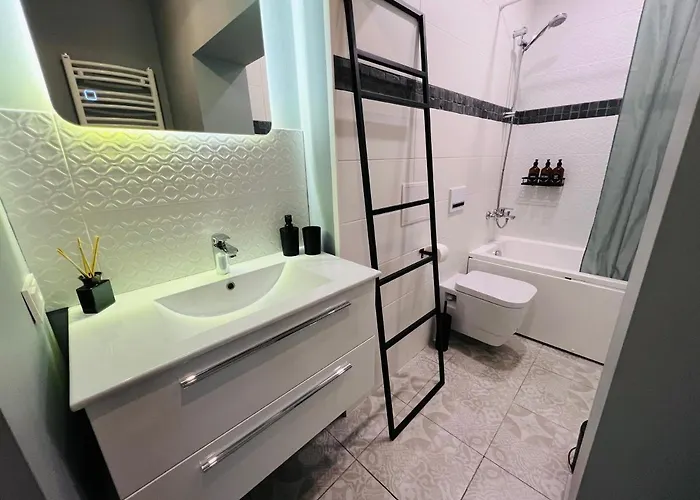 The Right Coast With Free Private Parking Апартаменты Рига